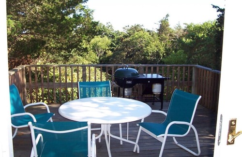 Quidnet Cottage | Eastern end of Nantucket pet friendly, Kid friendly secluded cottage