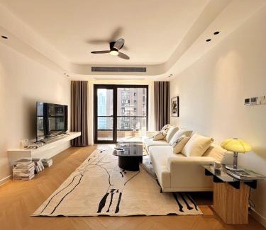 Shanghai Apartment | Eastern Hub - Bund Branch Yongye house Designer Deluxe Three bedrooms nice view