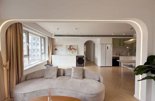 Haining Road Apartment | Eastern Hub - Cozy Family Apartment with AC/Heating/WIFI, Fully Equipment