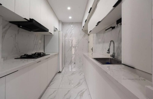 Huangpu Apartment | Eastern Hub - Downtown Rare 4Bedroom, Yuyuan Garden within walkin distance