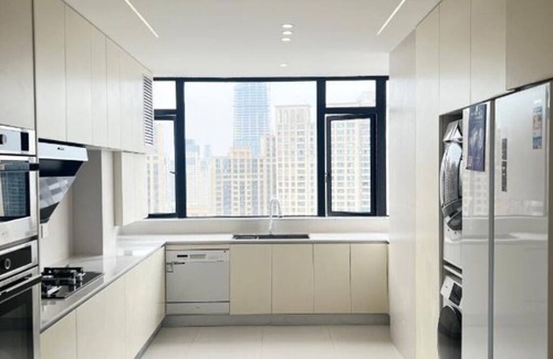 Huangpu Apartment | Eastern Hub - Warm 3Bedroom Apartment near Xintiandi, surround by Malls/Markets