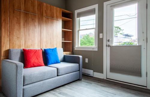 Capitol Hill Apartment | Eastern Market Carriage house efficiency PRIVACY