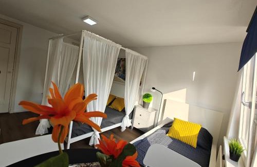 Tilburg House | Eastern
