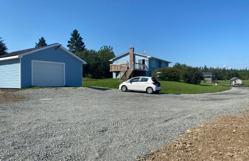 Tangier House | Eastern shore 100 wild Islands Oceanfront Home with hot tub