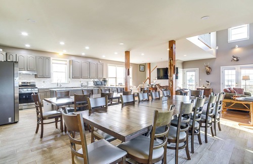 Crocheron House | Eastern Shore Group Getaway! Riverfront Home