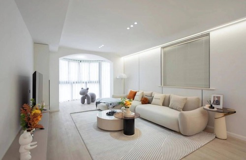Huangpu Apartment | Easternhub-Chic 2-bedroom apartment with AC, WiFi in marvelous Shanghai