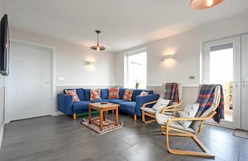 Newton by the Sea House | Eastfield