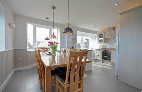 Newton by the Sea House | Eastfield