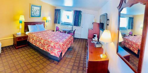 Littleton Hotel | EastGate Inn