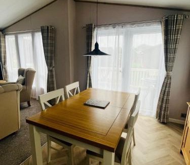 Malton House | Eastgate Lodge with Hot Tub
