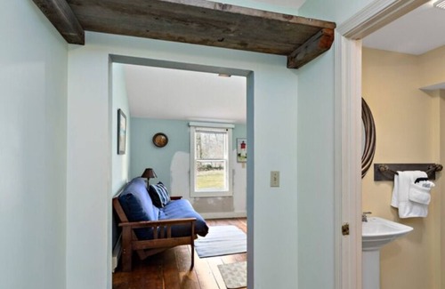 Eastham Apartment | Eastham Carriage House Retreat - The Lighthouse Suite