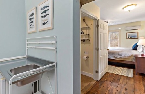 Eastham Apartment | Eastham Carriage House Retreat - The Lighthouse Suite