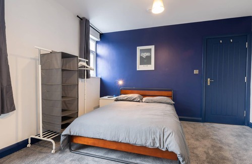 Easton Apartment | Easton 2 by StayStaycations