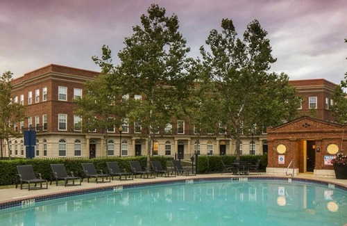 Easton Condo | Easton Luxury Home