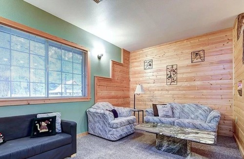 Easton House | Easton Pines Retreat - Guest House