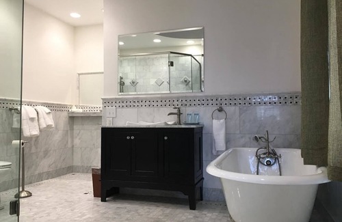 Lenox Hotel | Eastover Estate & Eco-Village