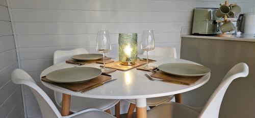 Pontesbury Ski Chalet | EASTRIDGE GLAMPING