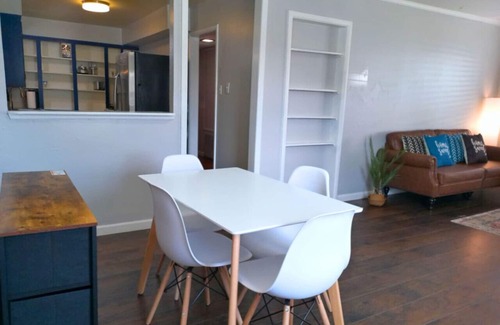 North Shore House | Eastside Gem | Cozy, Clean & Close to Everything