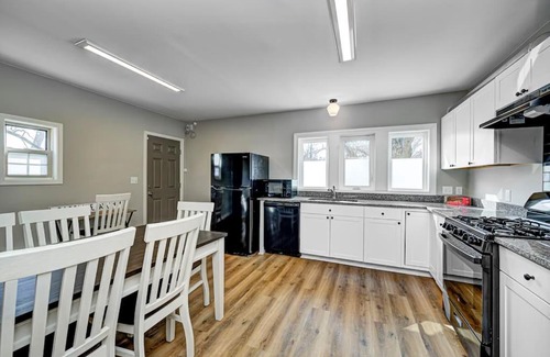 Near Eastside House | Eastside Retreat in Modern Indy Home