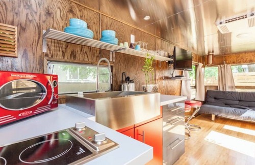 Central East Austin House | Eastside Spartan - Glamping near Downtown & U.T.