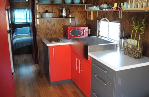 Central East Austin House | Eastside Spartan - Glamping near Downtown & U.T.