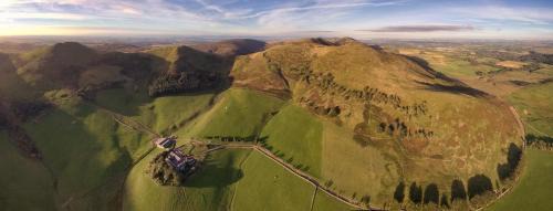 Penicuik House | Eastside Steading - Family barn in the Pentland Hills, Edinburgh