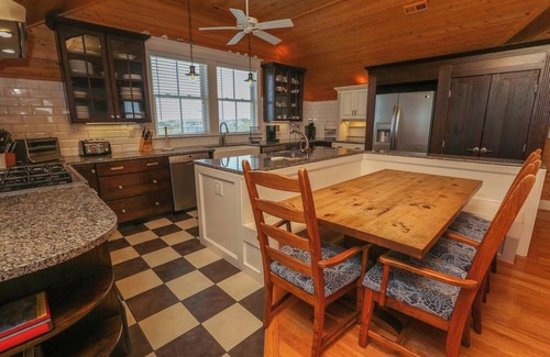 Southern Shores House | Eastwick - Relax and unwind from this 5BR home w/Private Pool & private walkway to beach!