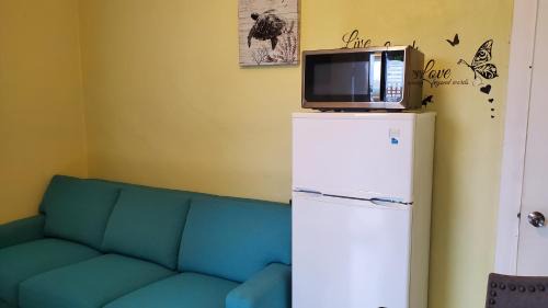 Nassau House | Eastwood Escape