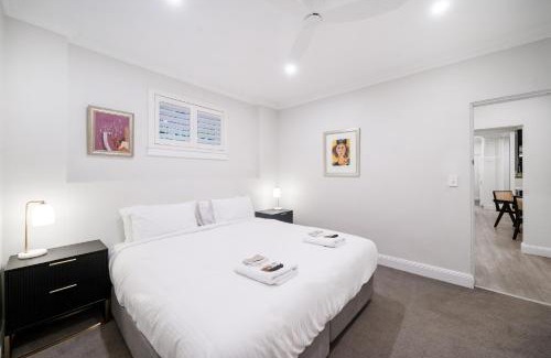 Rose Bay Apartment | Easy Access 2BR Flat with Parking in Rose Bay