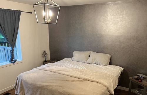 Regional District of Nanaimo House | Easy access to everything from this centrally located place.