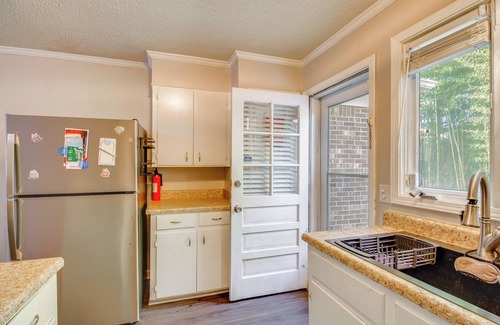 Woodfield Apartment | Easy Access to I-77 & I-20: Columbia Duplex!