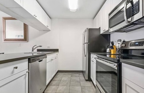 Hoboken Apartment | Easy Access to Manhattan | Near NYC 1BR w/PATH, Bus & Ferry