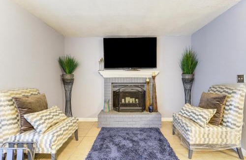 Decatur House | Easy ATL Access Suburban Home Base with Patio