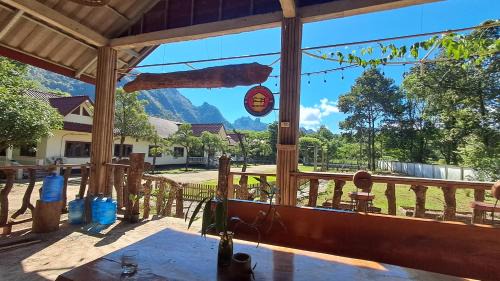 Kong Lor Hostel | Easy Go Hostel