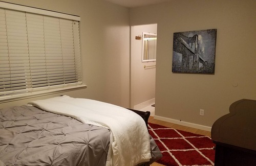 Rohnert Park House | Easy living!Conveniently located Rohnert Park home.Perfect for traveling workers