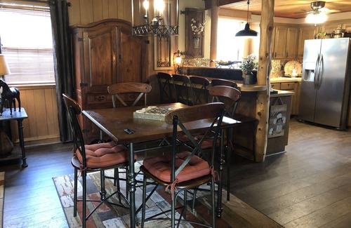 Waco House | Easy living country style Cottonseed House