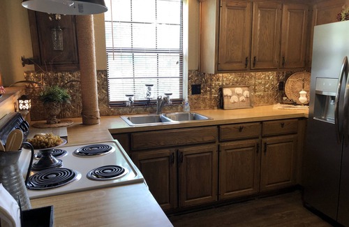 Waco House | Easy living country style Cottonseed House