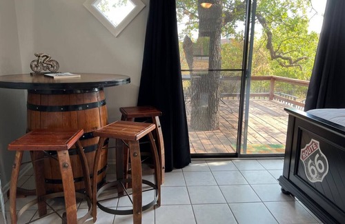 Medicine Park Cabin | Easy Rider Cabin -Boat/Trailer prkg, Pet ok w/fee