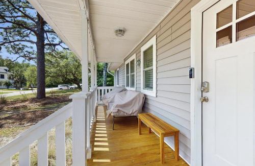 Tranquil Harbour House | Easy Stay OKI