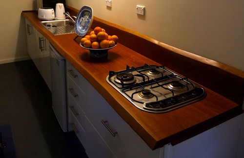 Darkwood Cabin | Easy Street Retreat - Cumquat Cabin
