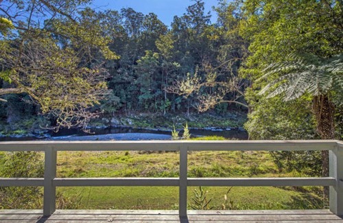 Darkwood Cabin | Easy Street Retreat - Cumquat Cabin