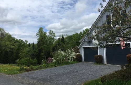 Wilmington Apartment | Easy walk to village and lake