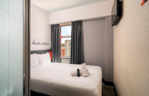 Sheffield City Centre Hotel | easyHotel Sheffield
