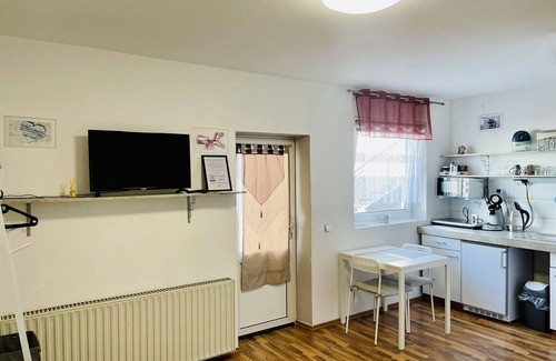 Bad Oeynhausen Apartment | EasyStay#1 Cozy studio near the clinic, with Netflix, kitchen & bathroom