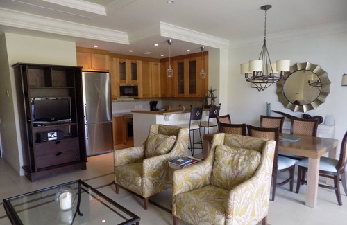 Cap Estate Apartment | Eaton Residence