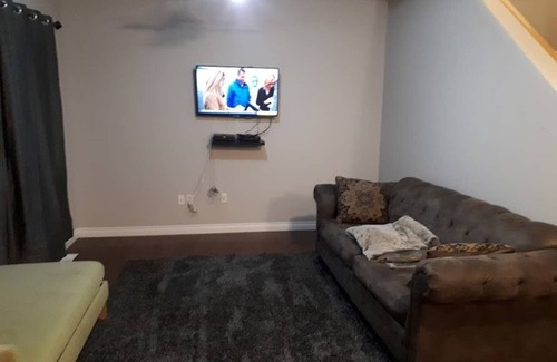 Timberlea Apartment | Eazi King BedroomSuite