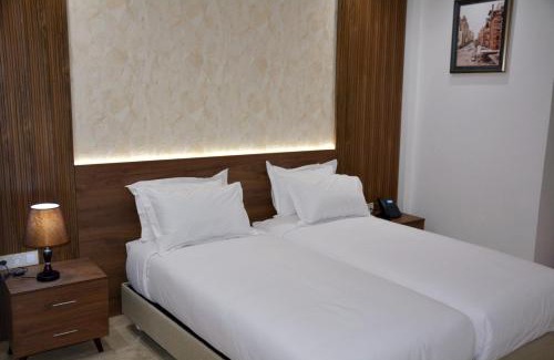Ben Guerir Hotel | Eb Les Oliviers