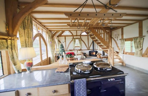 Tenbury Wells Cottage | Ebony Cottage is an Escape from the Outside World.