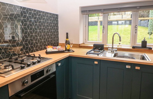 Hathersage Cottage | EBORACUM, family friendly, with open fire in Hathersage