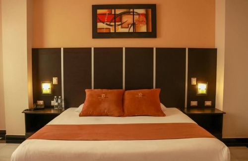 Santo Domingo de los Colorados Hotel | HOTEL GOLDEN VISTA